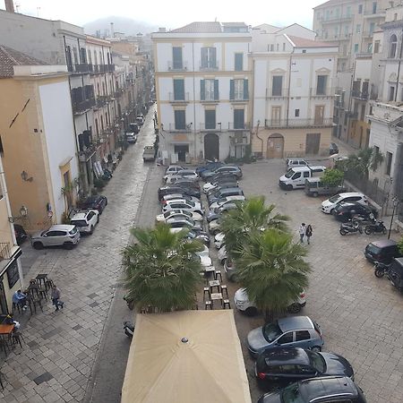 Sweet Home In The City Center Palermo Exterior foto